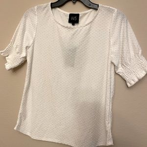 W5 puff sleeve top